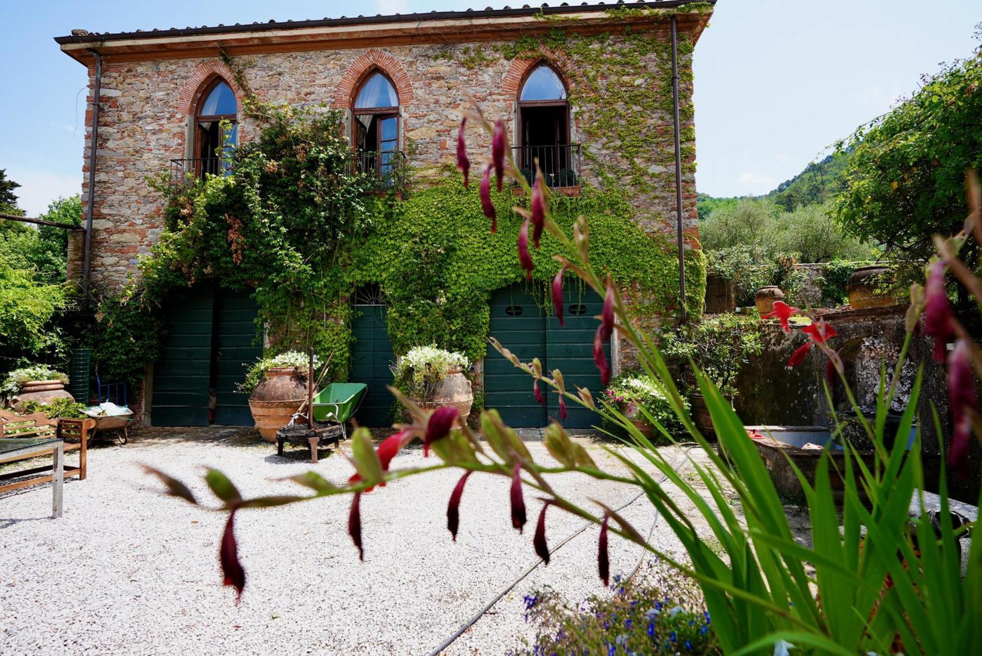 Villa Nottolini Vorno エクステリア 写真